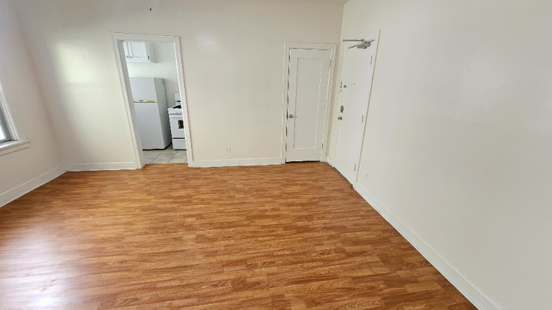 Building Photo - 727 S Coronado St