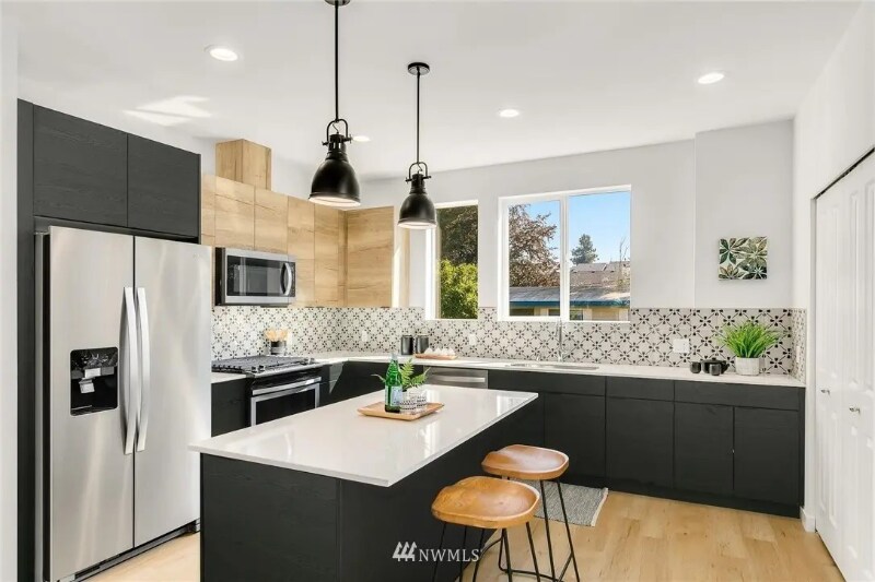 Building Photo - 2156 N 185th St