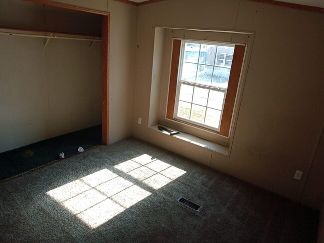 Building Photo - 2651 Windy Hill Rd