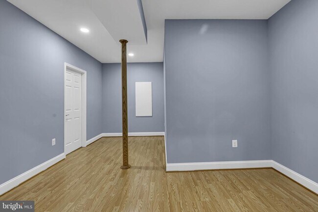 Building Photo - 40560 Aldie Springs Dr