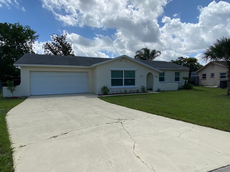 Building Photo - 100 Avalon Ct