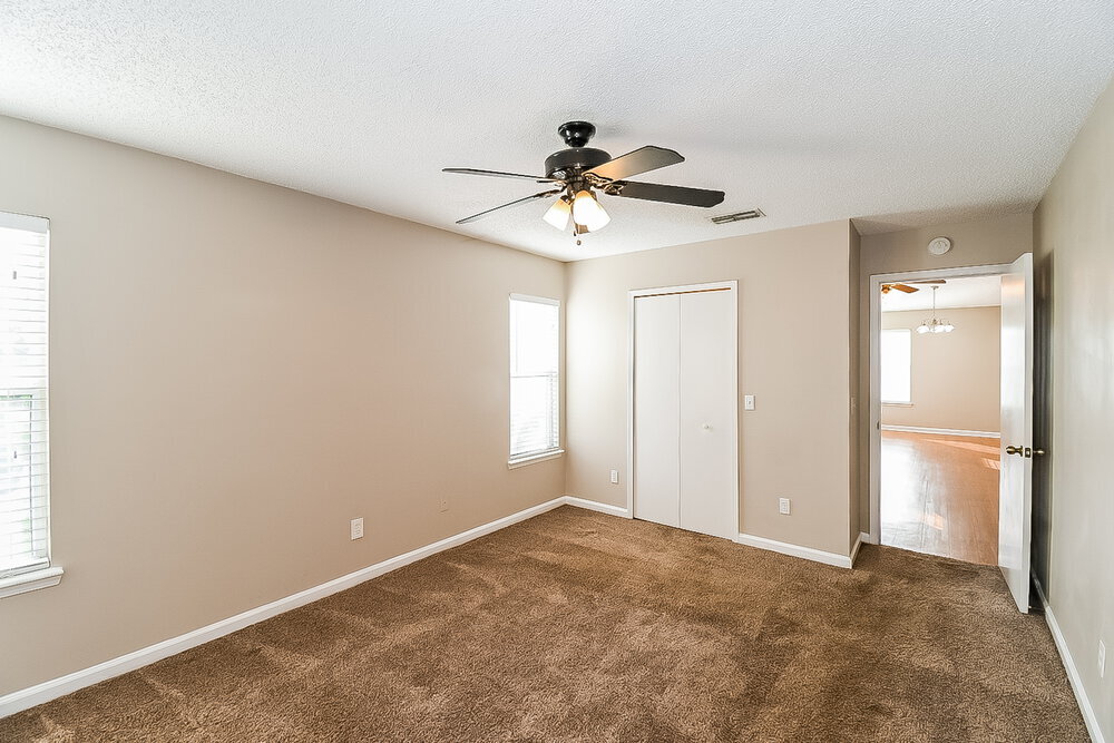 Building Photo - 12374 Mastin Cove Rd