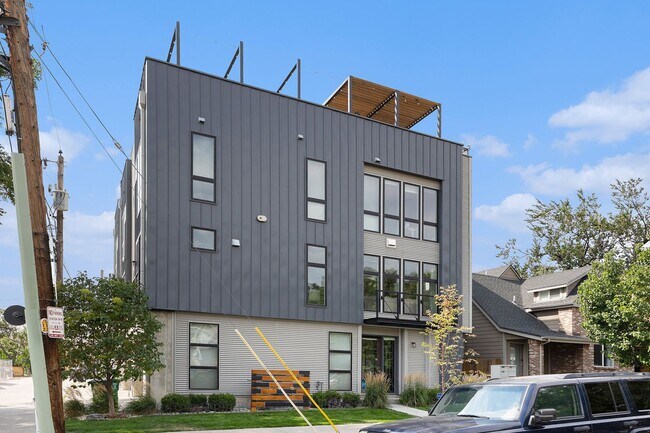 Primary Photo - End unit Townhome with Stunning Views from...