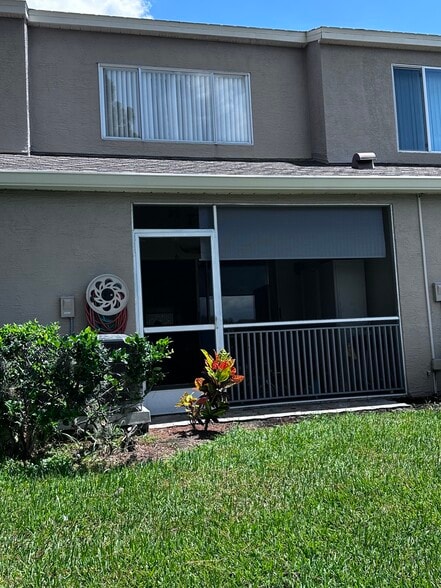 Building Photo - 6211 Bayside Key Dr