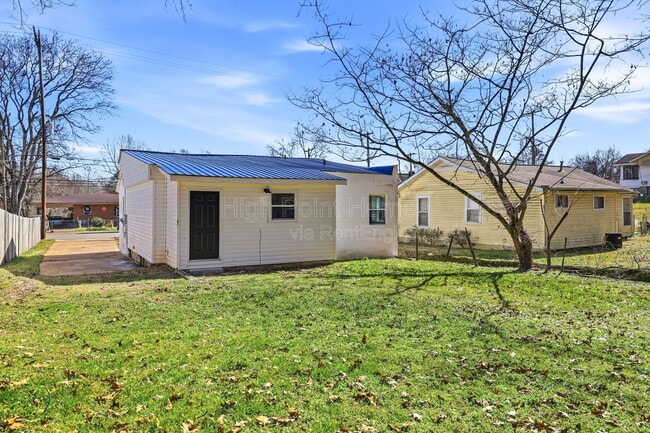 Building Photo - 5225 Central Ave