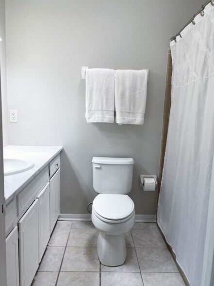 Building Photo - 4508 Zonker Ct