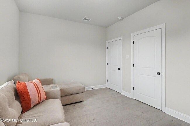 Building Photo - 15550 Soaring Loop