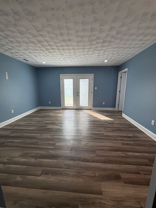 Building Photo - 1303 Collett Ln