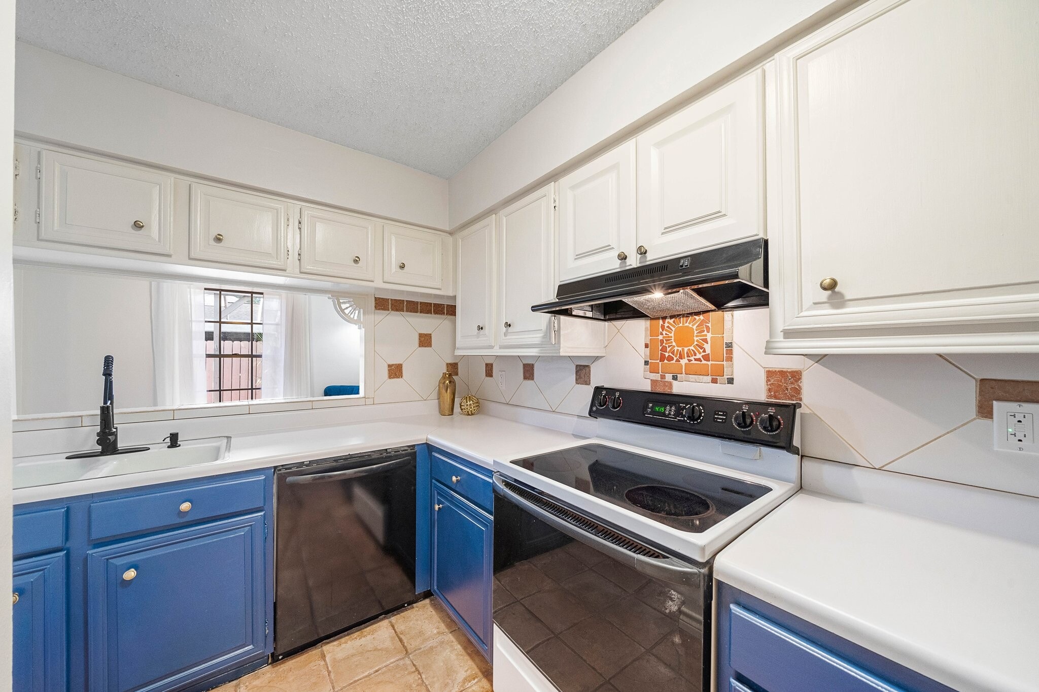 Building Photo - 17116 Beaver Springs Dr