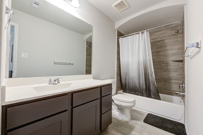 Building Photo - 3327 Etring Ln