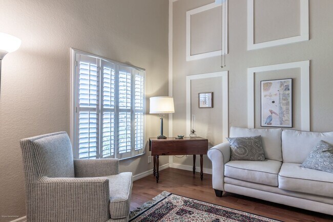 Building Photo - IMMACULATE TURNKEY FURNISHED- NEAR TWIN ISLES COUNTRY GOLF CLUB