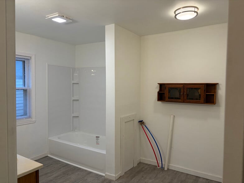 Building Photo - 3110 Vine St