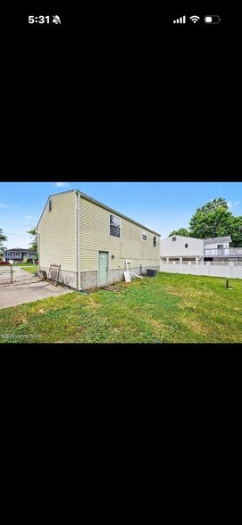 Building Photo - 4505 Mesa Ct