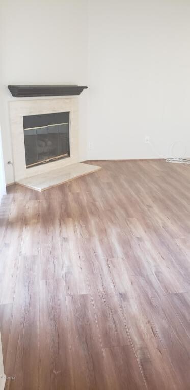 Building Photo - Beautiful 2 Bedroom, 2.5 Bath Townhome in ...