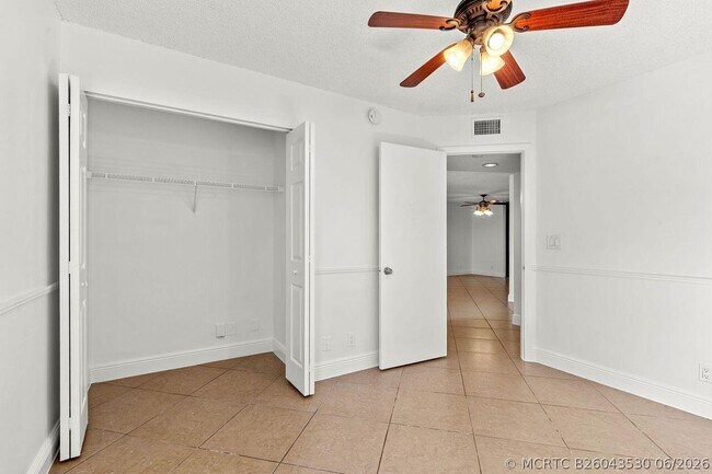 Building Photo - 5701 Riverside Dr