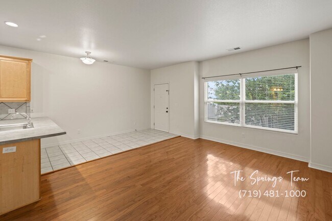 Building Photo - Pinnacle at Cheyenne Mountain Townhome wit...