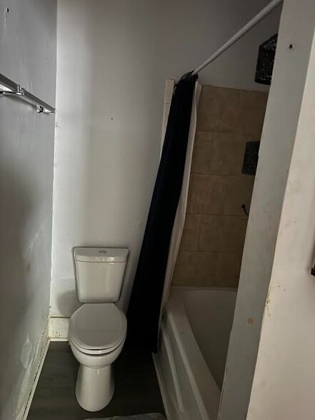 Building Photo - 6585 Voorhees Rd