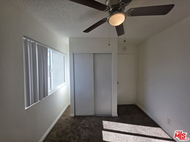 Building Photo - 11716 Oxford Ave