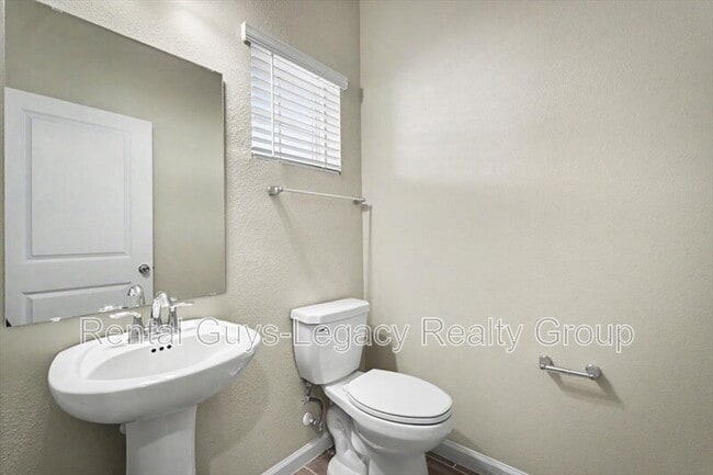 Building Photo - 10323 Alder Creek Ln