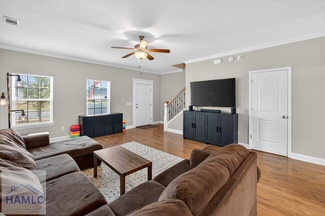 Building Photo - 245 Alcott Cir