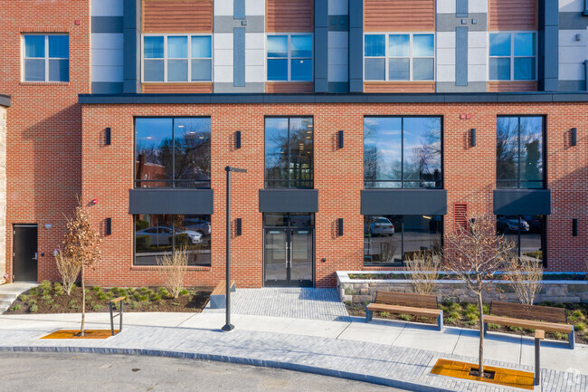 Exterior - The Kelly