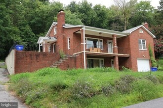 Building Photo - 6914 Edgemont Rd