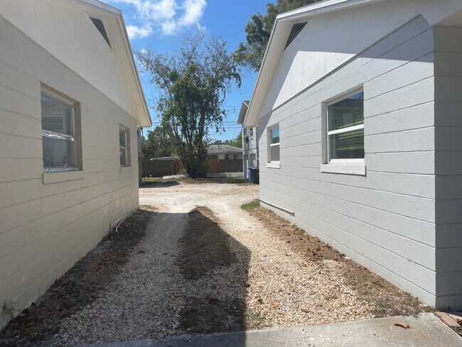 Building Photo - 5442 9th Ave N