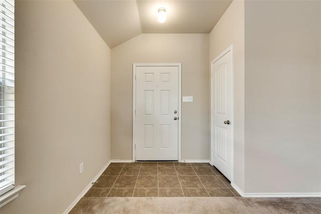 Building Photo - 1122 Rainer Dr
