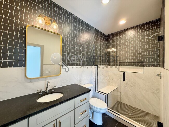 Building Photo - 1072 Amelia Ct
