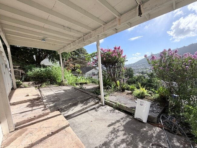 Building Photo - 3369 Paty Dr