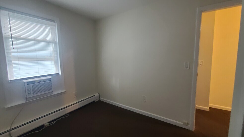 Building Photo - 77 Colgate St