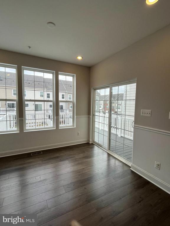 Building Photo - 1225 Fenwick Rd