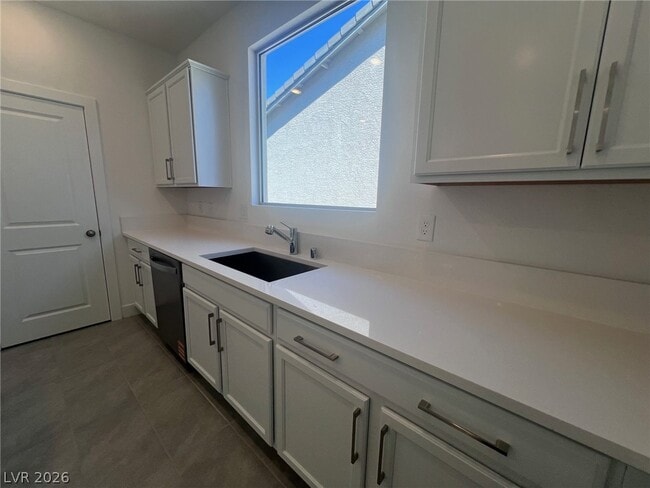 Building Photo - 7394 Pioneer Way