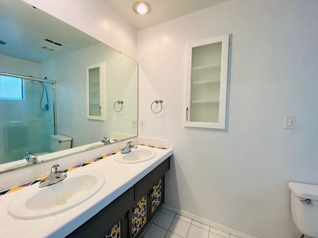 Building Photo - {13042} Contemporary in Lenexa + Fenced Ya...
