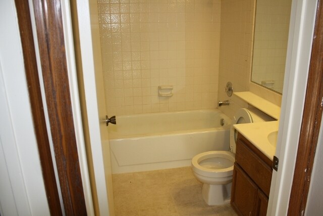 Building Photo - 7224 Periwinkle Dr