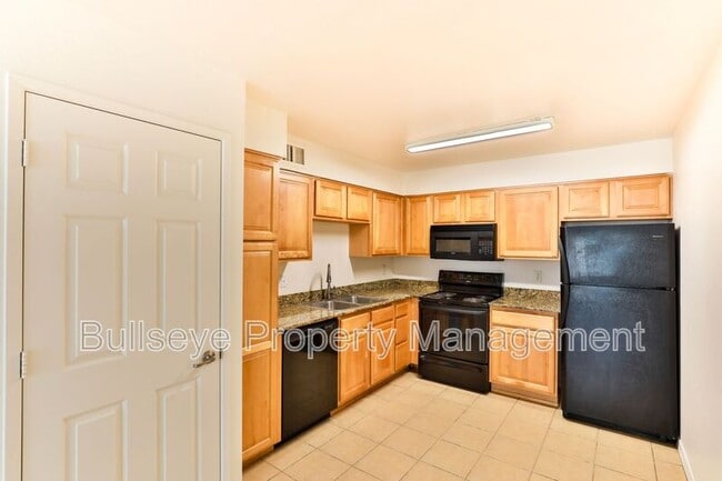 Building Photo - 330 S Beck Ave