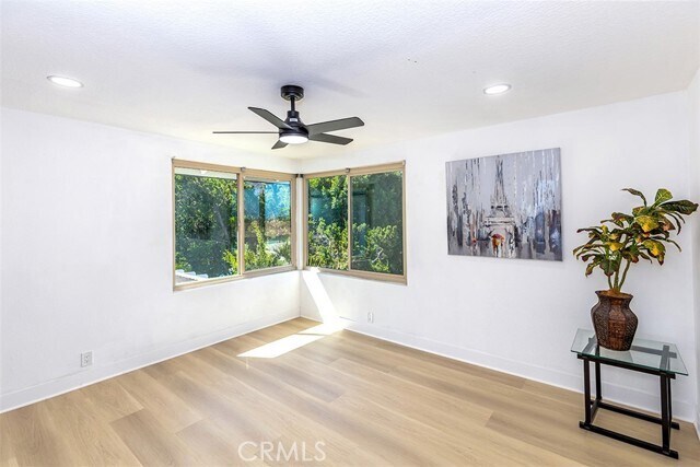 Building Photo - 1250 Kinglake Dr