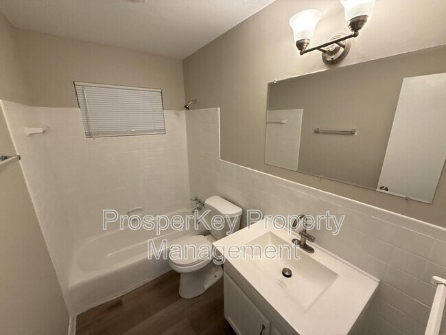 Building Photo - 1401 Coffee Ct