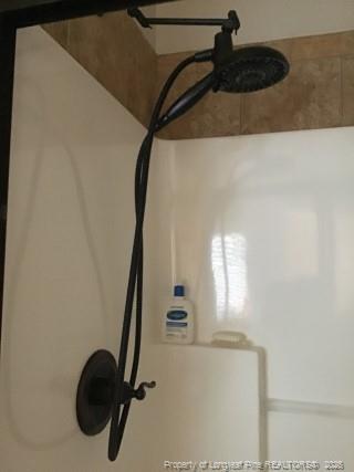 Building Photo - 440 Wood Point Dr