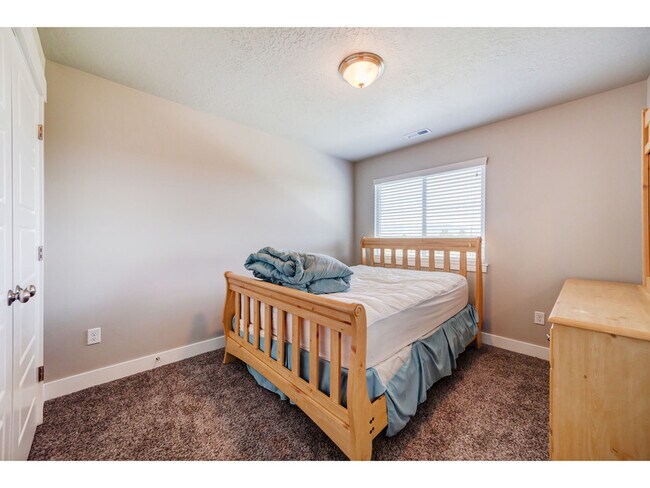 Building Photo - 718 S 1840 W