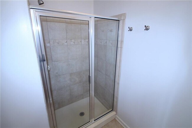 Building Photo - 11 Perimeter Center E