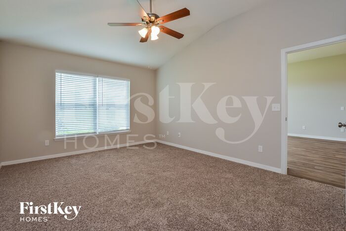 Building Photo - 6017 Spring Creek Ct