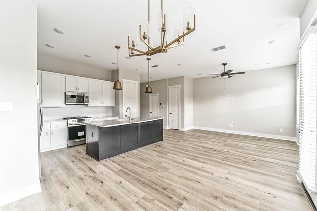 Building Photo - 1218 Sloane Manor Trace