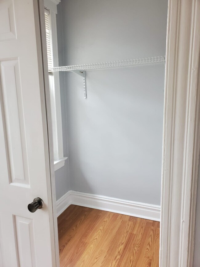 Building Photo - 28 Schuyler Ter