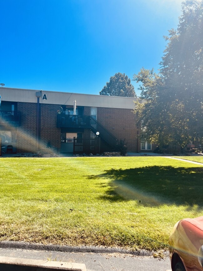 Building Photo - 3663 S Sheridan Blvd