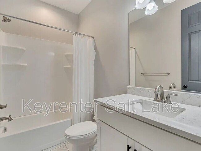 Building Photo - 31 N Palomino Way