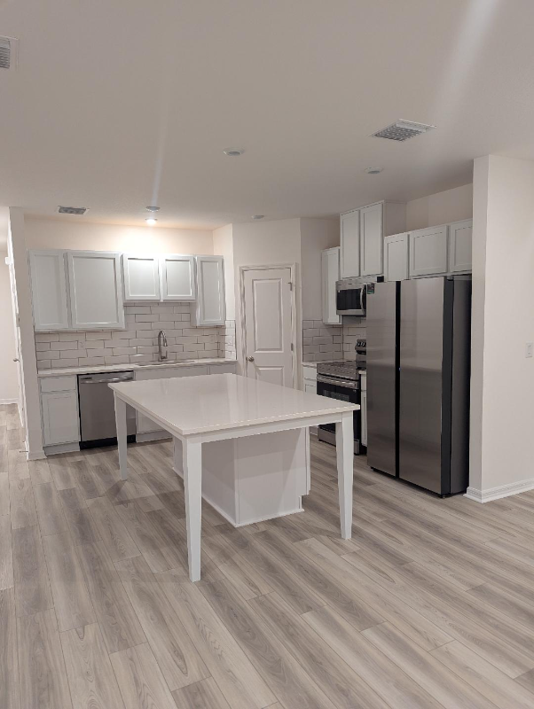 Building Photo - 32050 Eastern Redbud Br