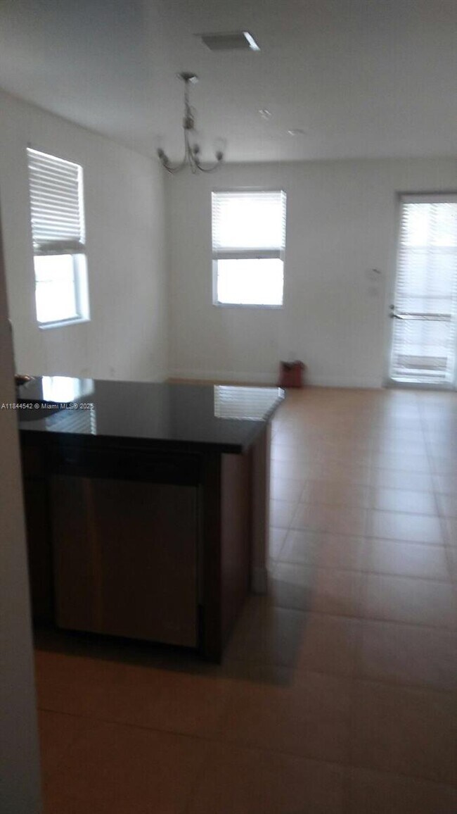 Building Photo - 1008 SW 147th Ave
