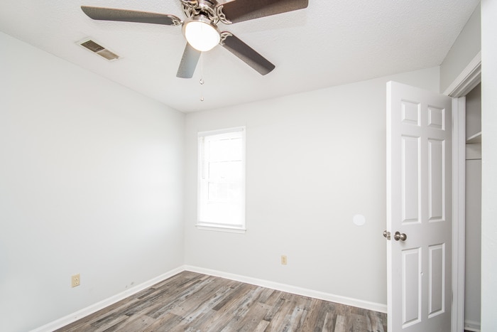 Building Photo - 241 Braewick Rd