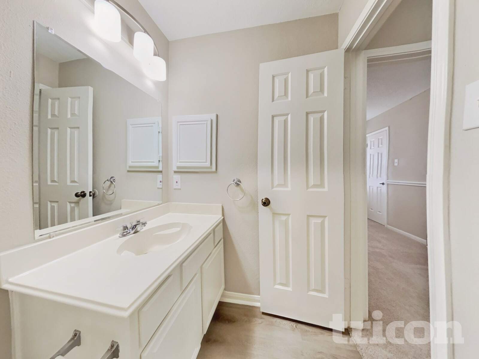 Building Photo - 7002 Echo Pines Dr